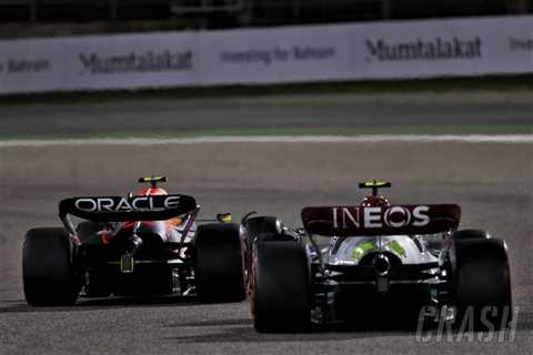  Wolff explains Mercedes’ F1 speed deficit amid power unit suggestions 