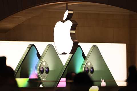 Apple’s growth slows, but still beats Wall Street’s expectations.