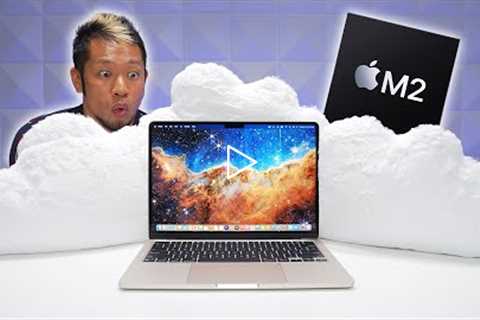 M2 MacBook Air Review  - Performance Tests Reveal Its Killer Feature!