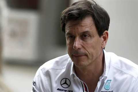  Mercedes F1 not competitive for 2023 