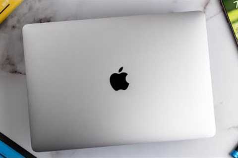YOU Should Buy the M1 MacBook Air in 2023, And Here''s Why!
