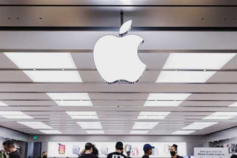 Apple’s Slowdown Eases, but Sluggish Demand Hurts Results