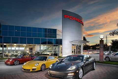 Miami Porsche Dealership Florida, USA - Macan Review