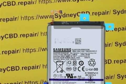 Can the battery in a Samsung S21 be replaced?