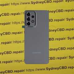 Is Samsung A53 5G glass back?