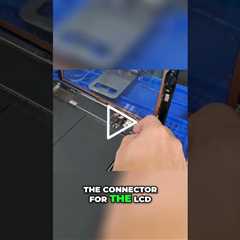 How to Disconnect LCD and Digitizer Connectors Easily [IPAD 9TH GEN] | Sydney CBD Repair Centre