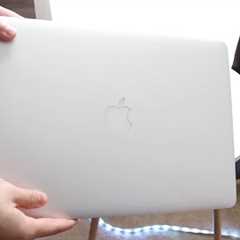 2015 Retina MacBook Pro In 2025! (Still Worth Buying?) (Review)