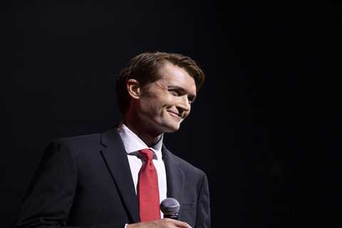 Ross Ulbricht: The Dark Web King Who Redefined Cybercrime