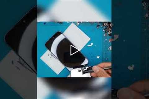 Smartphone Repair: Reusing Adhesive for Battery Replacement [IPHONE 14] | Sydney CBD Repair
